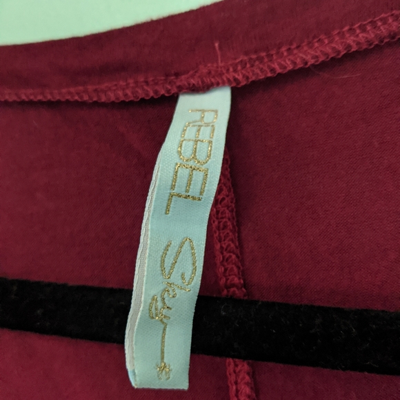 Rebel Sky Red Graphic Mood Tee Large - Picture 3 of 4